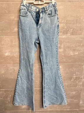 Light Wash Women's Flared High-Rise Denim - Pac Sun